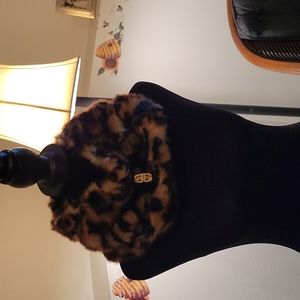 Calvin Klein Faux fur neck warmer